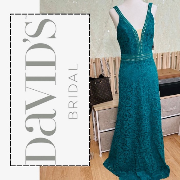 David bridal allover lace illusion plunge gown - jade missy sz 4 - Picture 1 of 16
